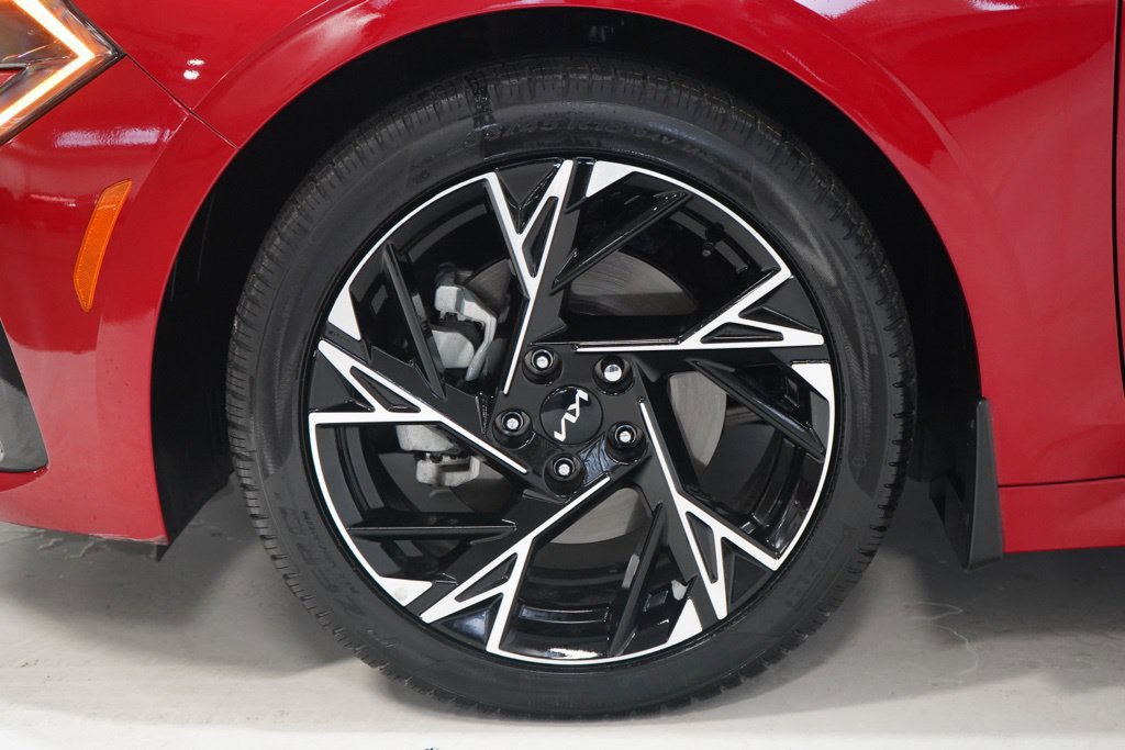 Used 2025 Kia K5 GT-Line w/ GT-Line Premium Package AWD/4WD image 13