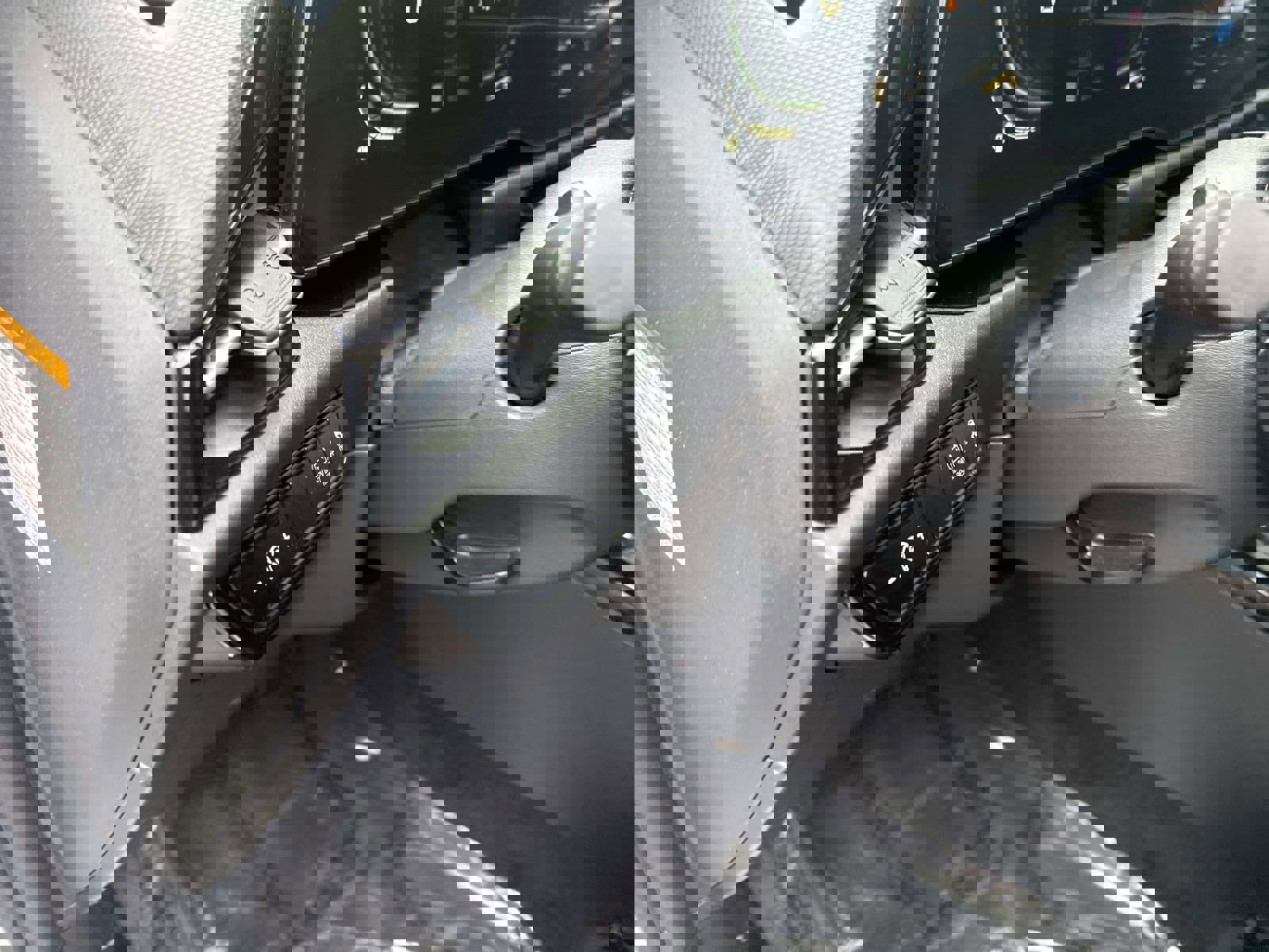 Used 2023 Kia Niro EX image 21