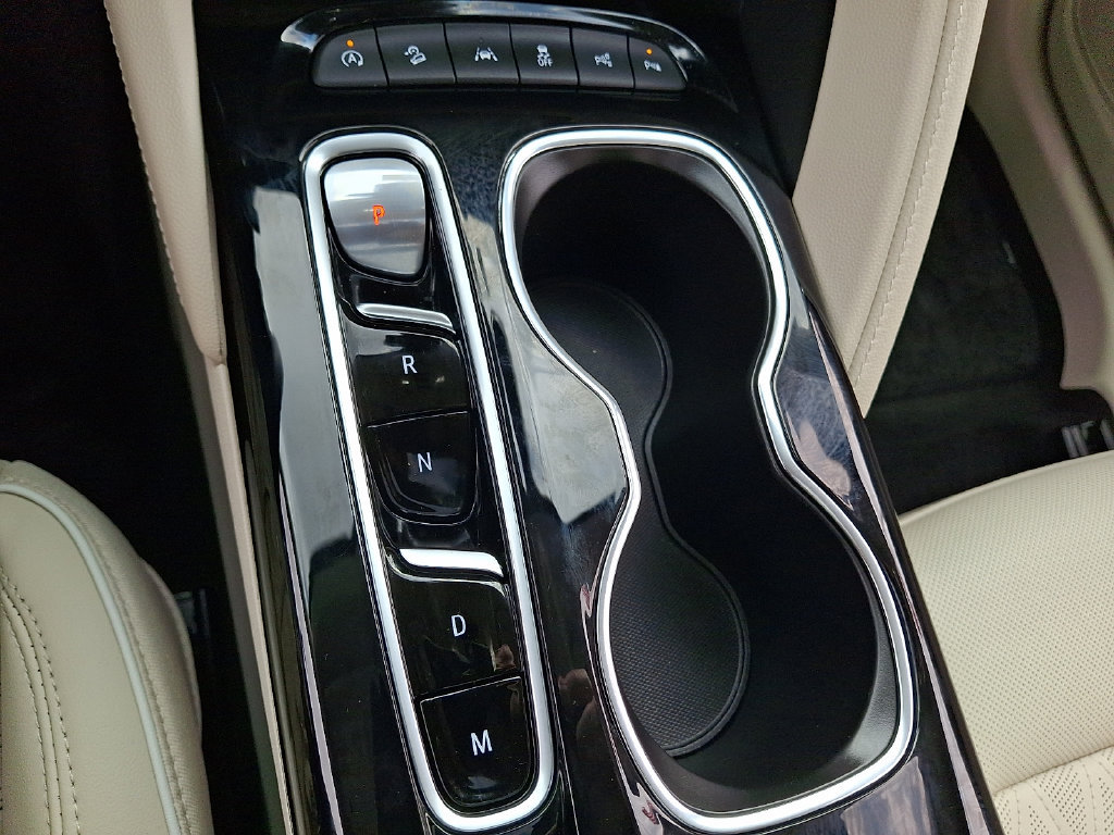 Used 2023 Buick Envision Avenir AWD/4WD image 19