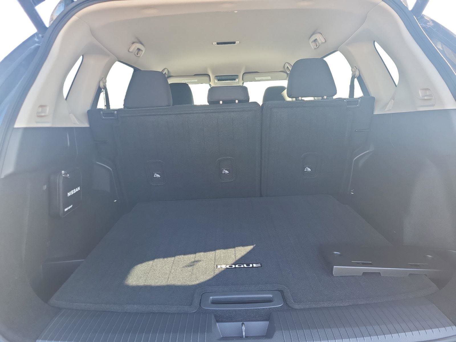 New 2026 Nissan Rogue SV w/ Cold Weather Package image 21