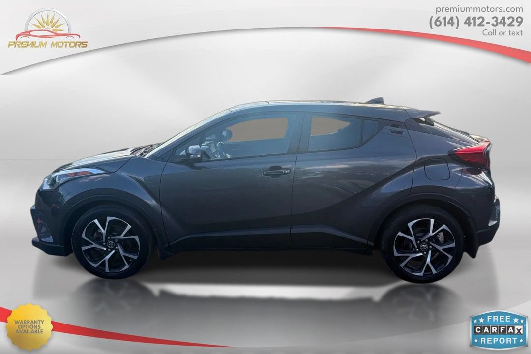 Used 2018 Toyota C-HR XLE FWD image 2