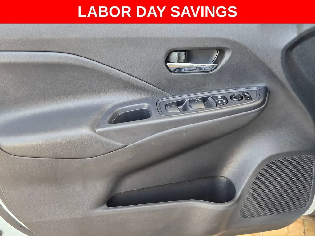 Used 2024 Nissan Versa SV FWD image 11