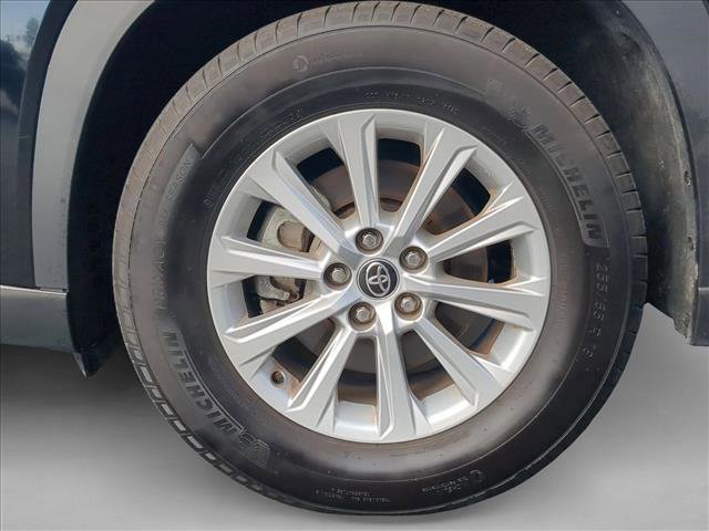 Used 2025 Toyota Grand Highlander AWD image 21