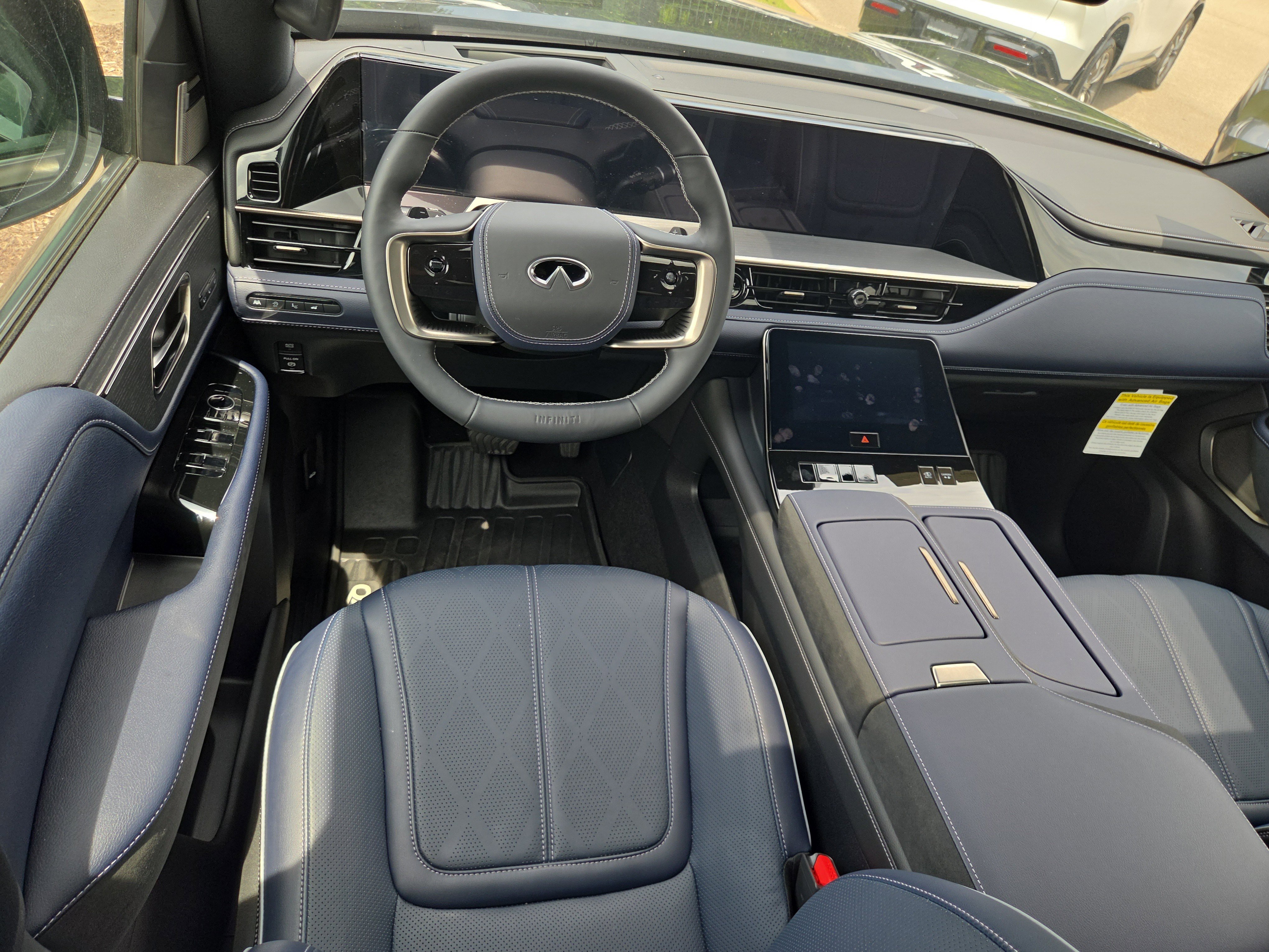 Used 2026 INFINITI QX80 4WD w/ Sport Exterior Package image 7