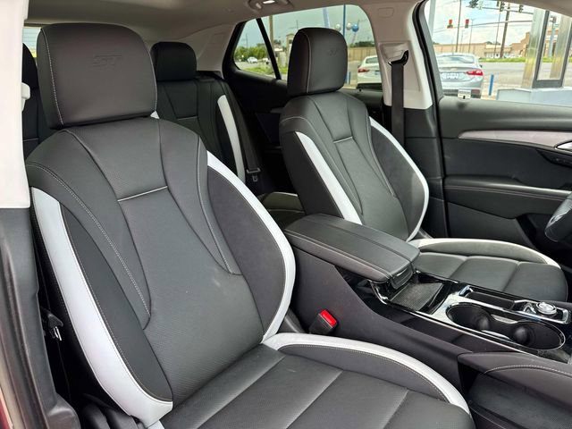 Used 2025 Buick Envision Sport Touring image 29