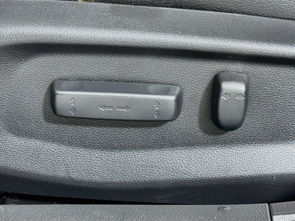 Used 2018 Honda Civic Touring image 18