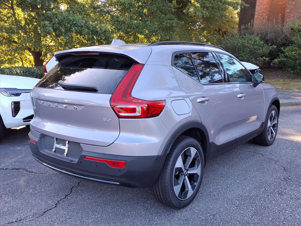 New 2026 Volvo XC40 B4 Plus w/ Climate Package image 3
