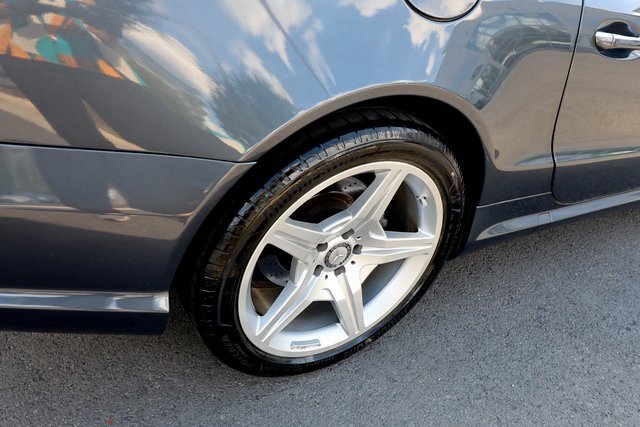 Used 2011 Mercedes-Benz SL 550 image 35