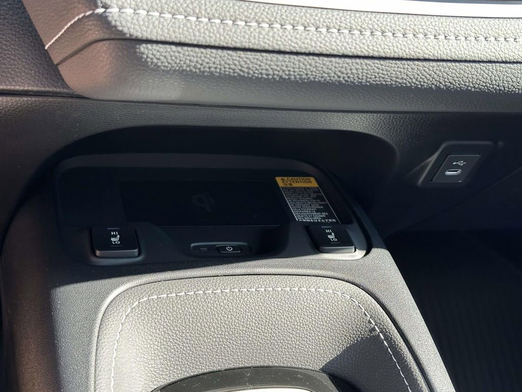 Used 2026 Toyota Corolla XSE image 6