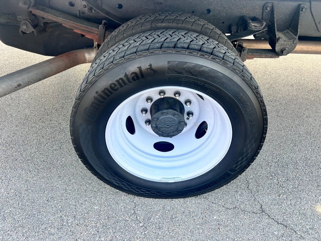 Used 2024 Ford F550 XL image 38