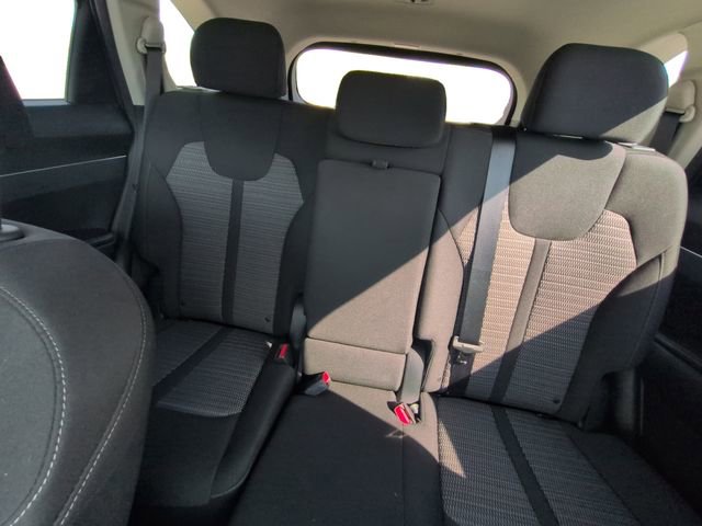 Used 2023 Kia Sorento LX FWD image 22