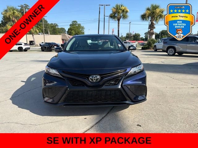 Used 2022 Toyota Camry SE FWD image 2