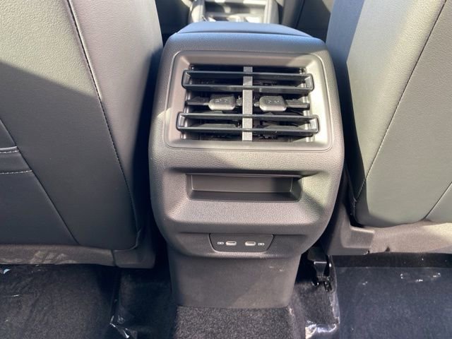 New 2026 Volkswagen Tiguan SE image 50