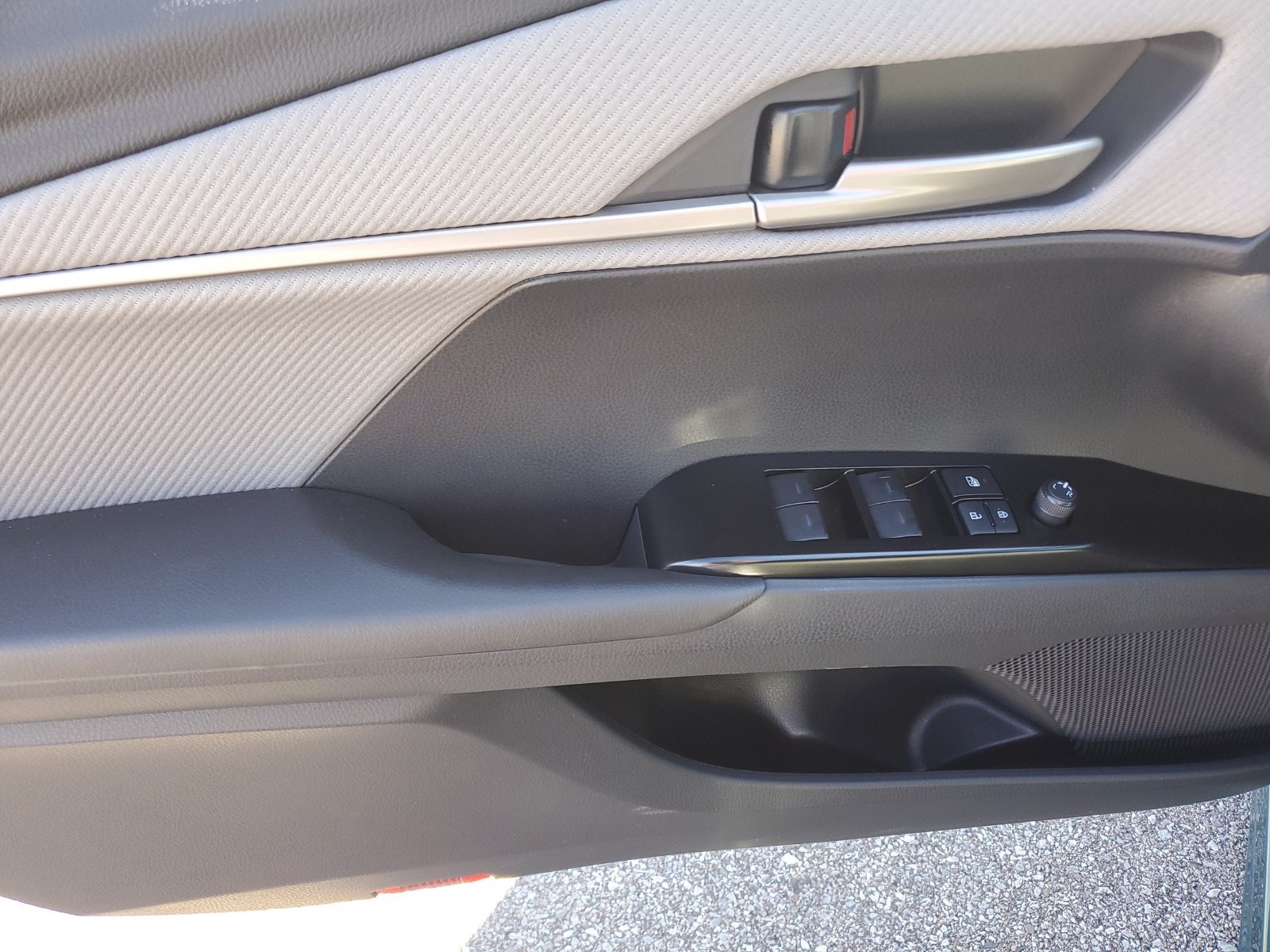 New 2026 Toyota Camry SE w/ Convenience Package FWD image 20