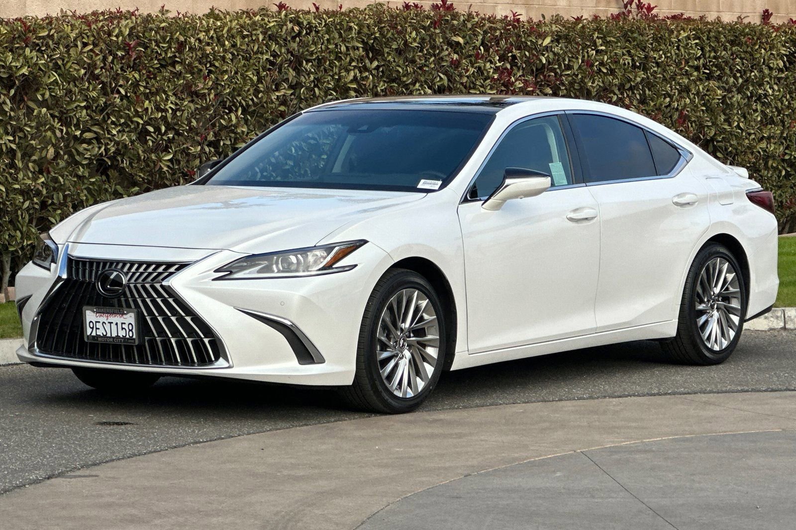 Used 2023 Lexus ES 350 Luxury image 8