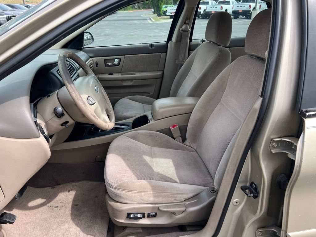 Used 2000 Ford Taurus SEL FWD image 24