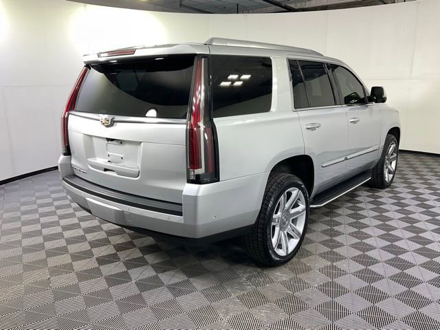 Used 2017 Cadillac Escalade Luxury image 6