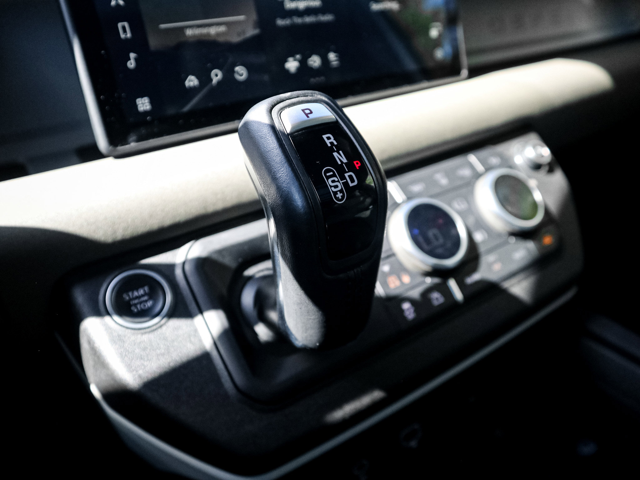Used 2022 Land Rover Defender 110 S AWD/4WD image 26