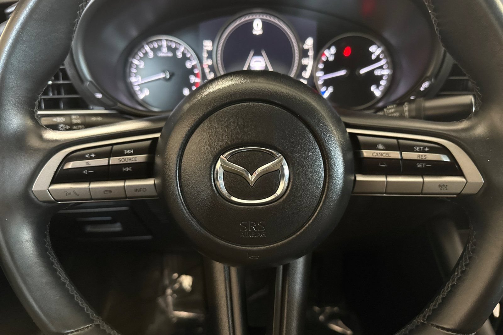 Used 2021 MAZDA MAZDA3 s FWD image 23