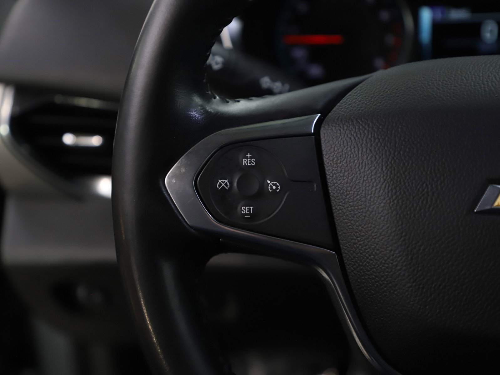 Used 2018 Chevrolet Traverse LT w/ LPO, Floor Liner Package image 19