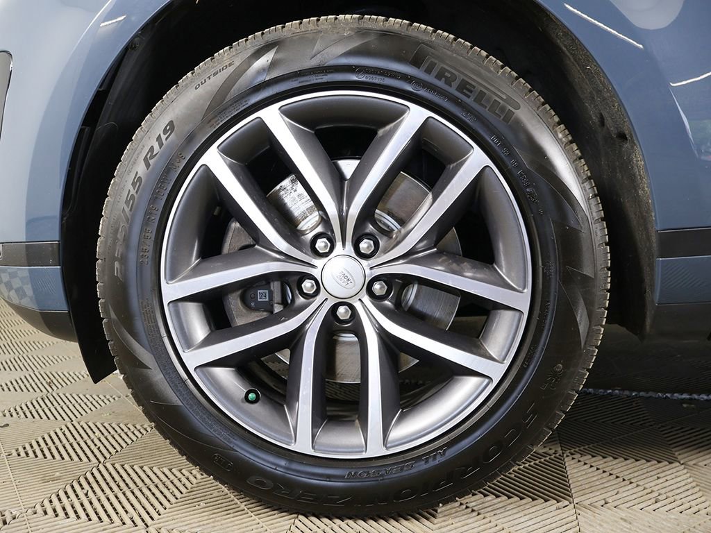 Used 2024 Land Rover Range Rover Evoque S AWD/4WD image 25
