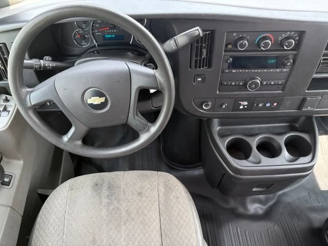 Used 2023 Chevrolet Express 2500 Extended RWD image 3