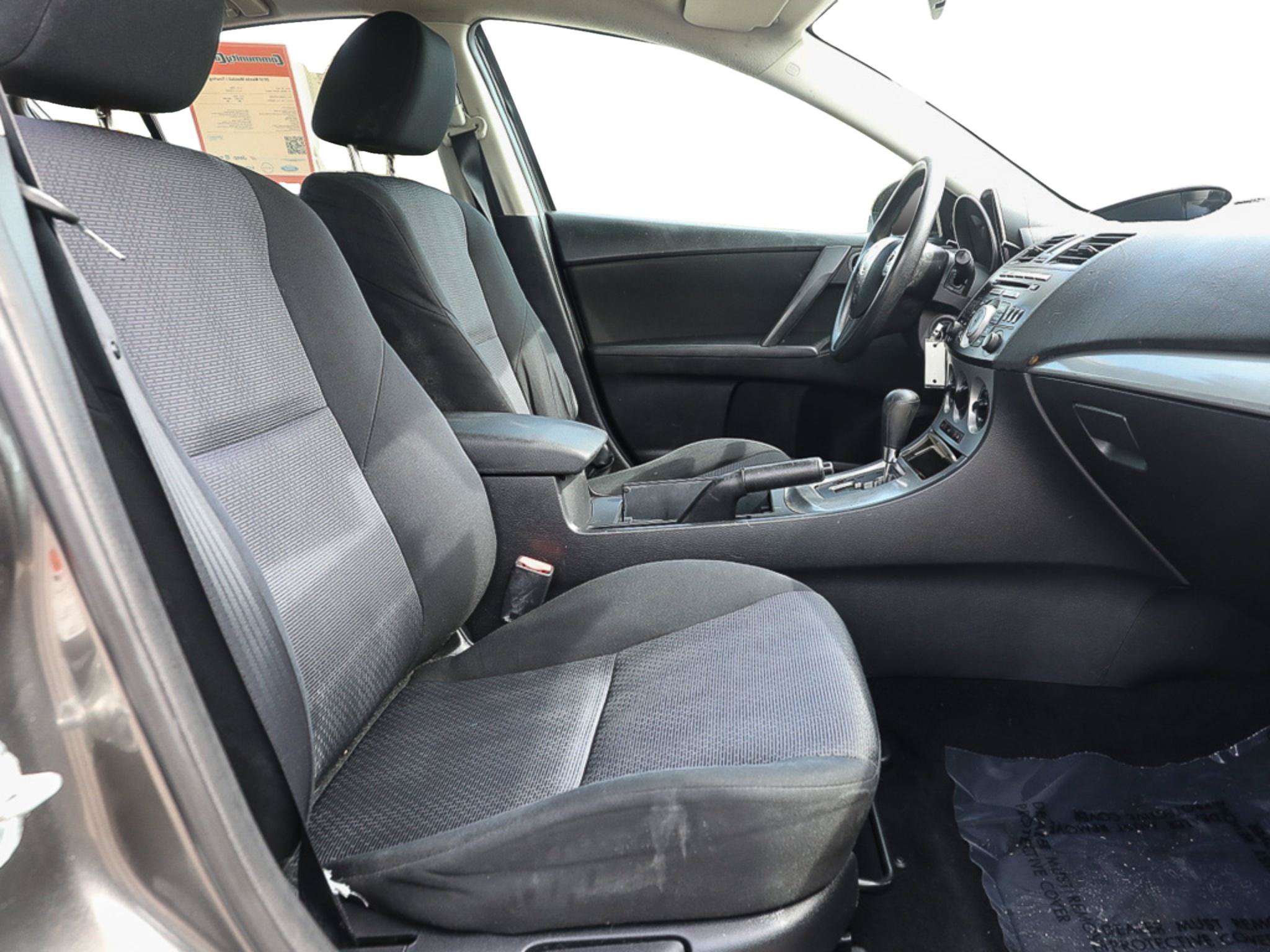 Used 2010 MAZDA MAZDA3 i Touring FWD image 20