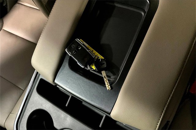 Used 2015 Chevrolet Silverado 1500 LTZ image 29