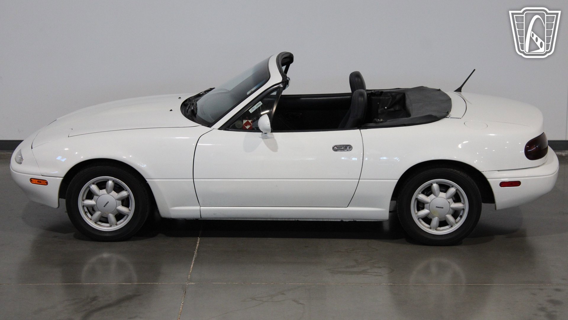 Used 1990 MAZDA MX-5 Miata image 11