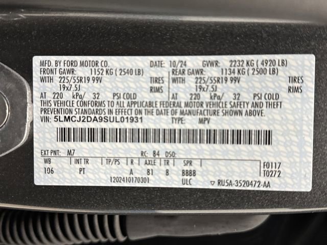 Used 2025 Lincoln Corsair Reserve image 38