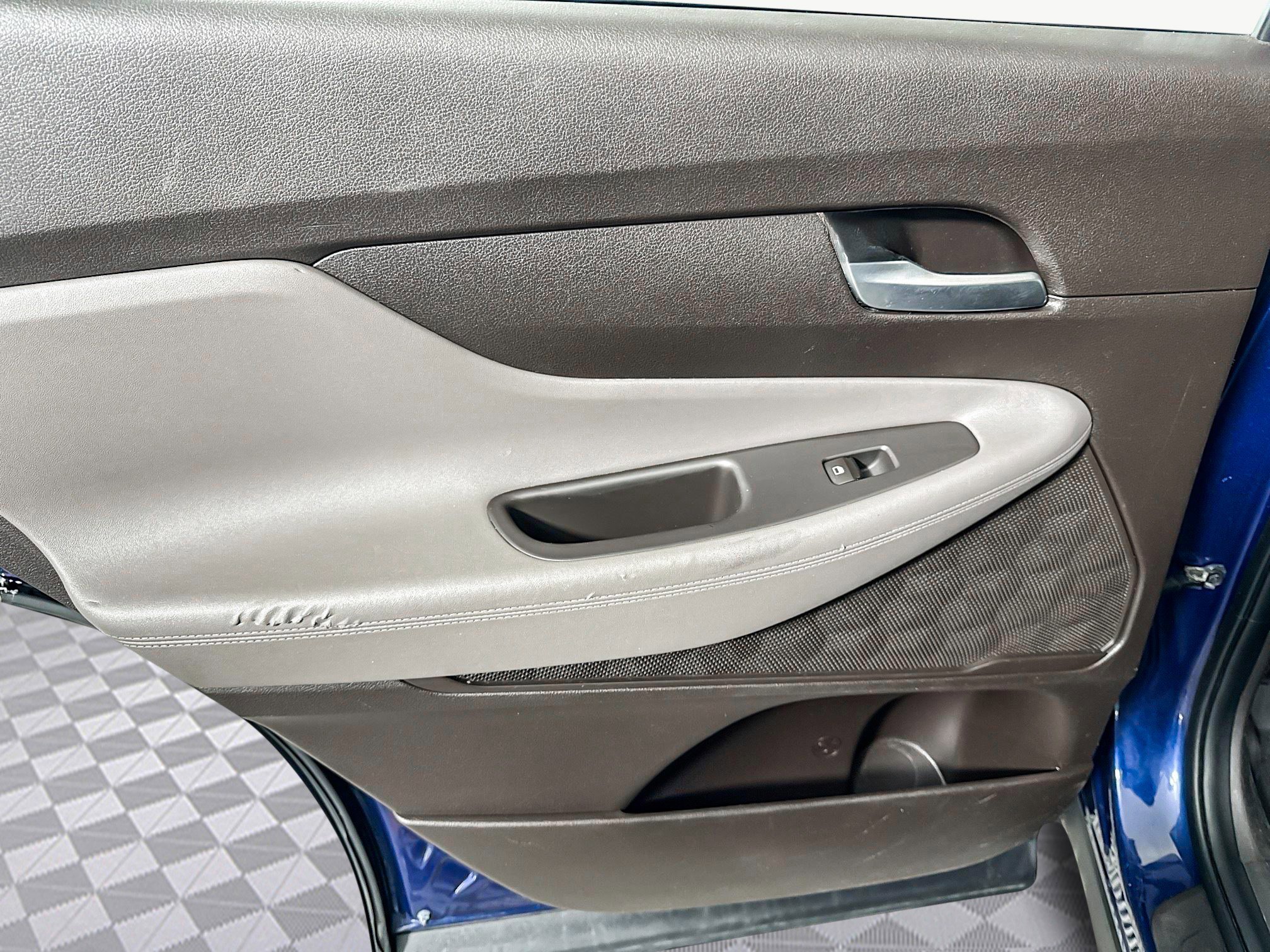 Used 2019 Hyundai Santa Fe SE image 23