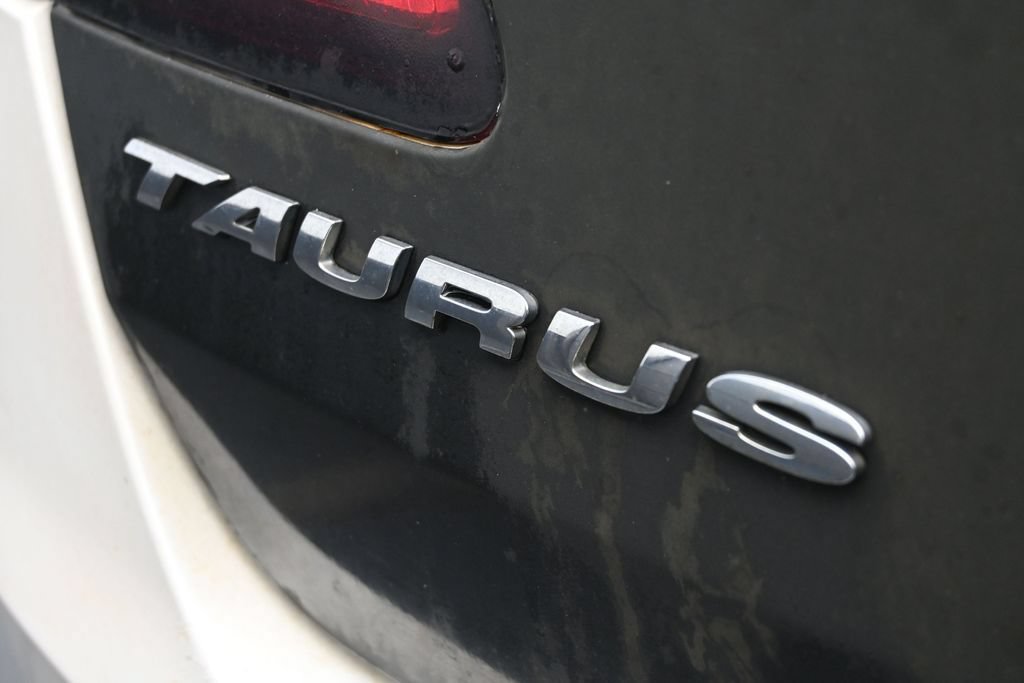 Used 2017 Ford Taurus SHO AWD/4WD image 14