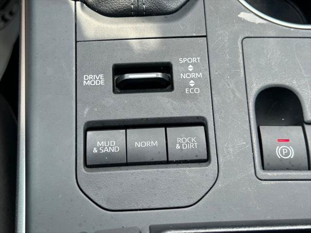 Certified 2026 Toyota Highlander XLE AWD/4WD image 30