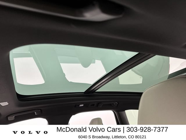 New 2026 Volvo XC60 B5 Plus w/ Protection Package Premier AWD/4WD image 22