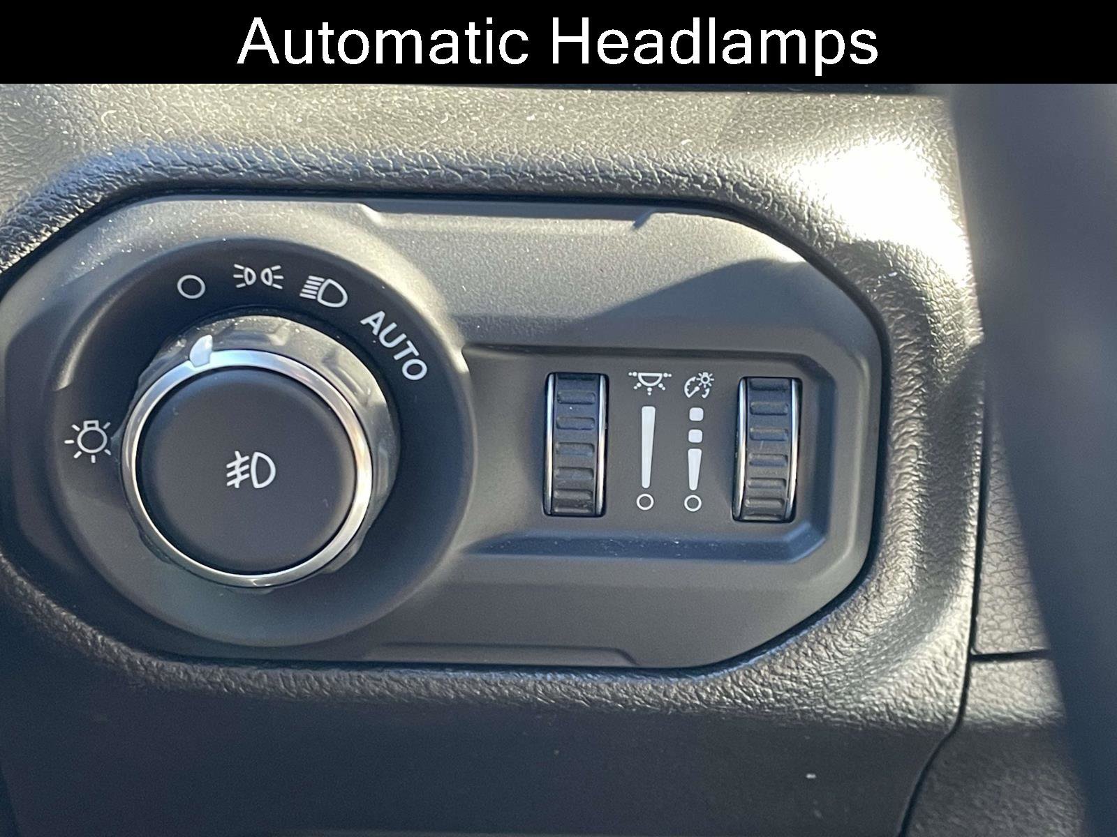 Used 2022 Jeep Wrangler Unlimited Sport w/ Xtreme Recon 35" Tire Package image 12