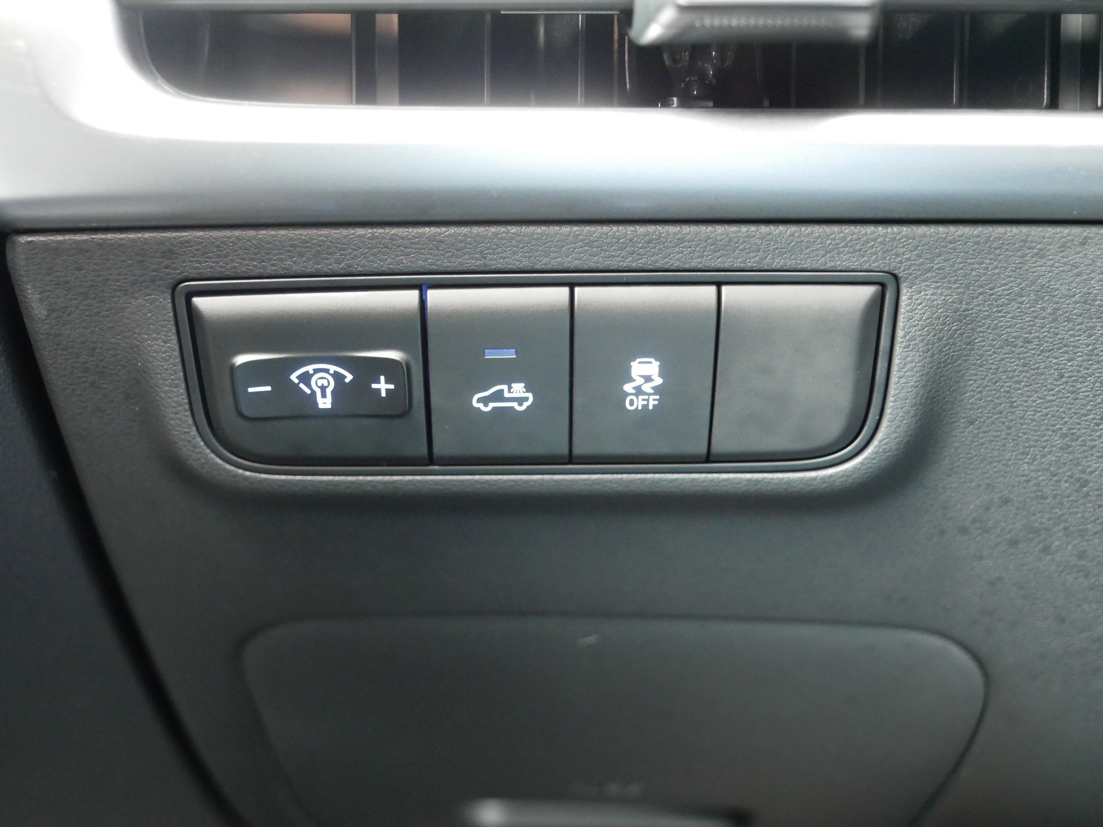 Certified 2025 Hyundai Santa Cruz SEL image 26