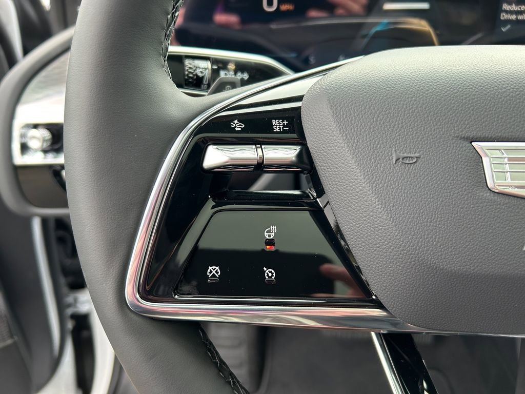Used 2025 Cadillac Lyriq Sport image 17