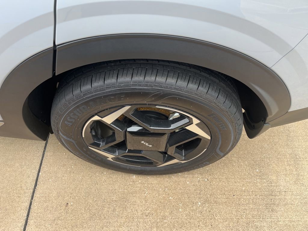 New 2026 Kia Sportage EX w/ EX Panoramic Sunroof Package image 25