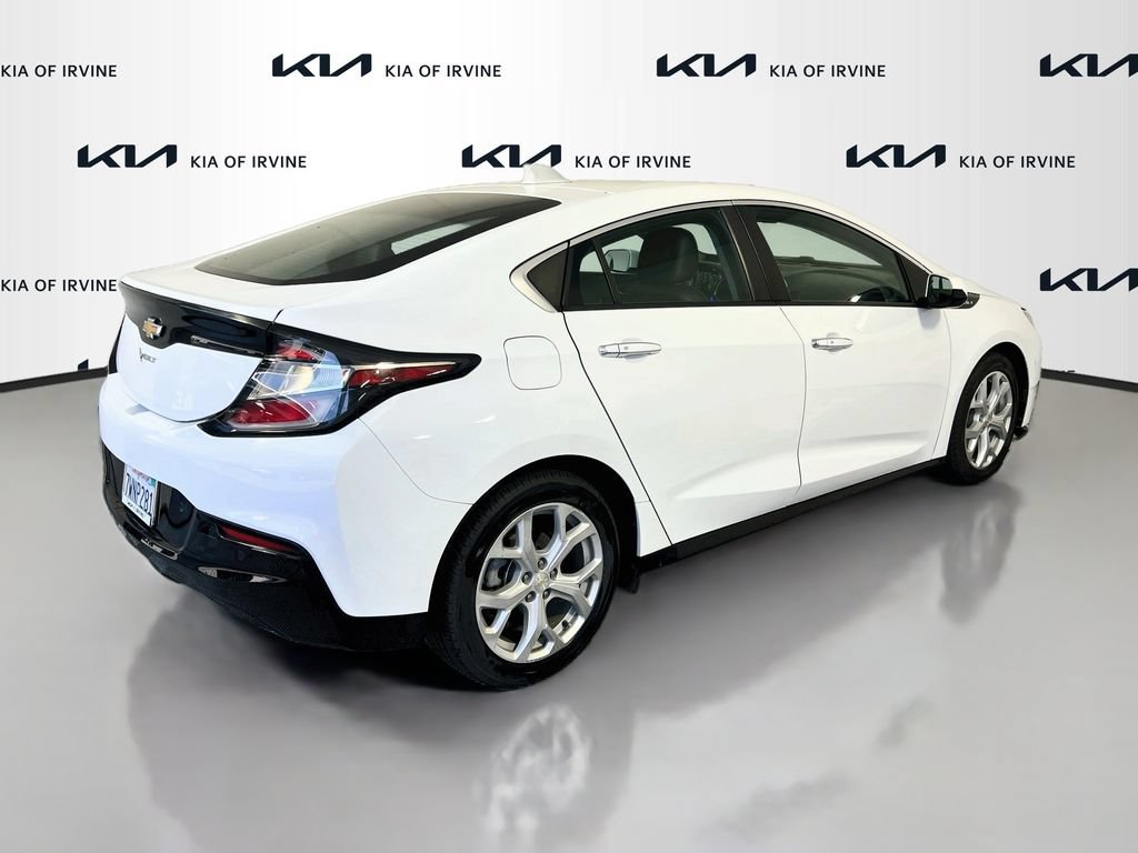 Used 2017 Chevrolet Volt Premier w/ Driver Confidence II Package FWD image 8