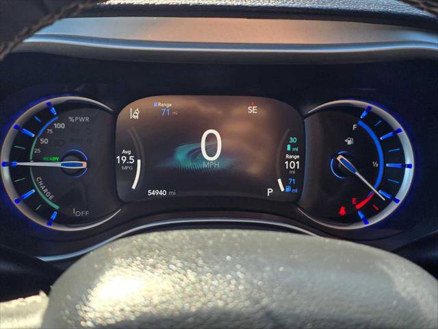 Used 2024 Chrysler Pacifica Limited image 25