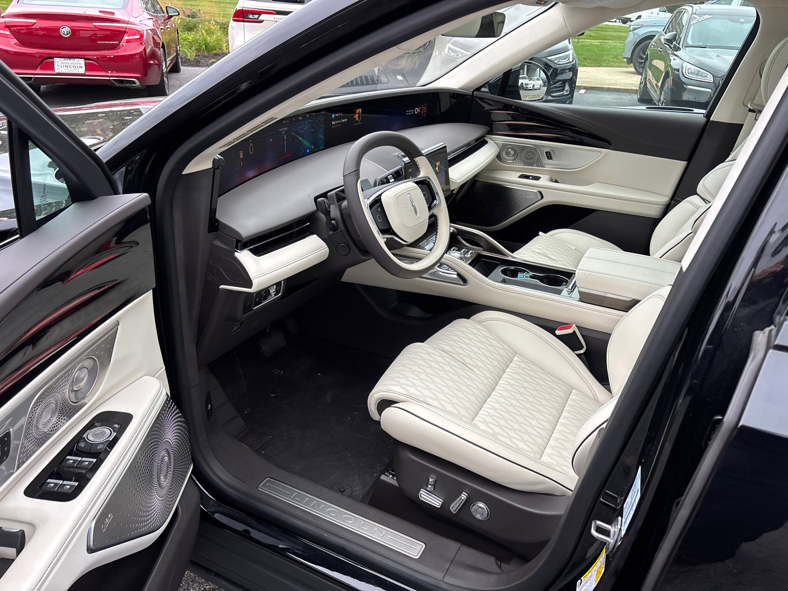 New 2026 Lincoln Nautilus Black Label image 26