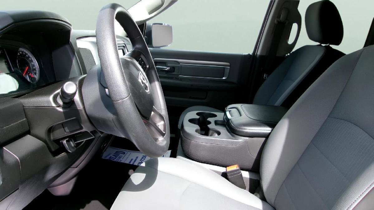 Used 2024 RAM 1500 Classic SLT AWD/4WD image 13