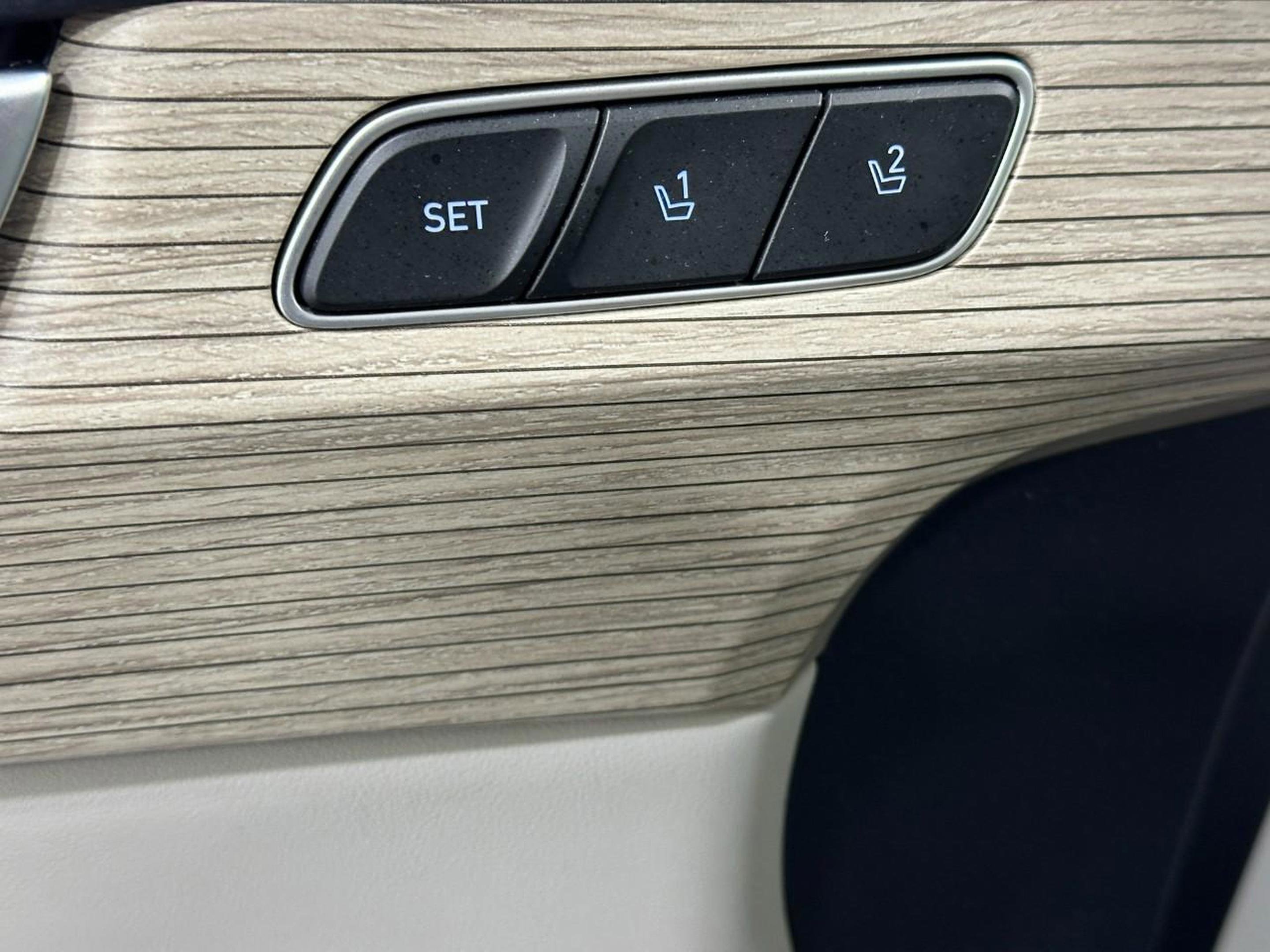 Used 2021 Hyundai Palisade Limited image 19