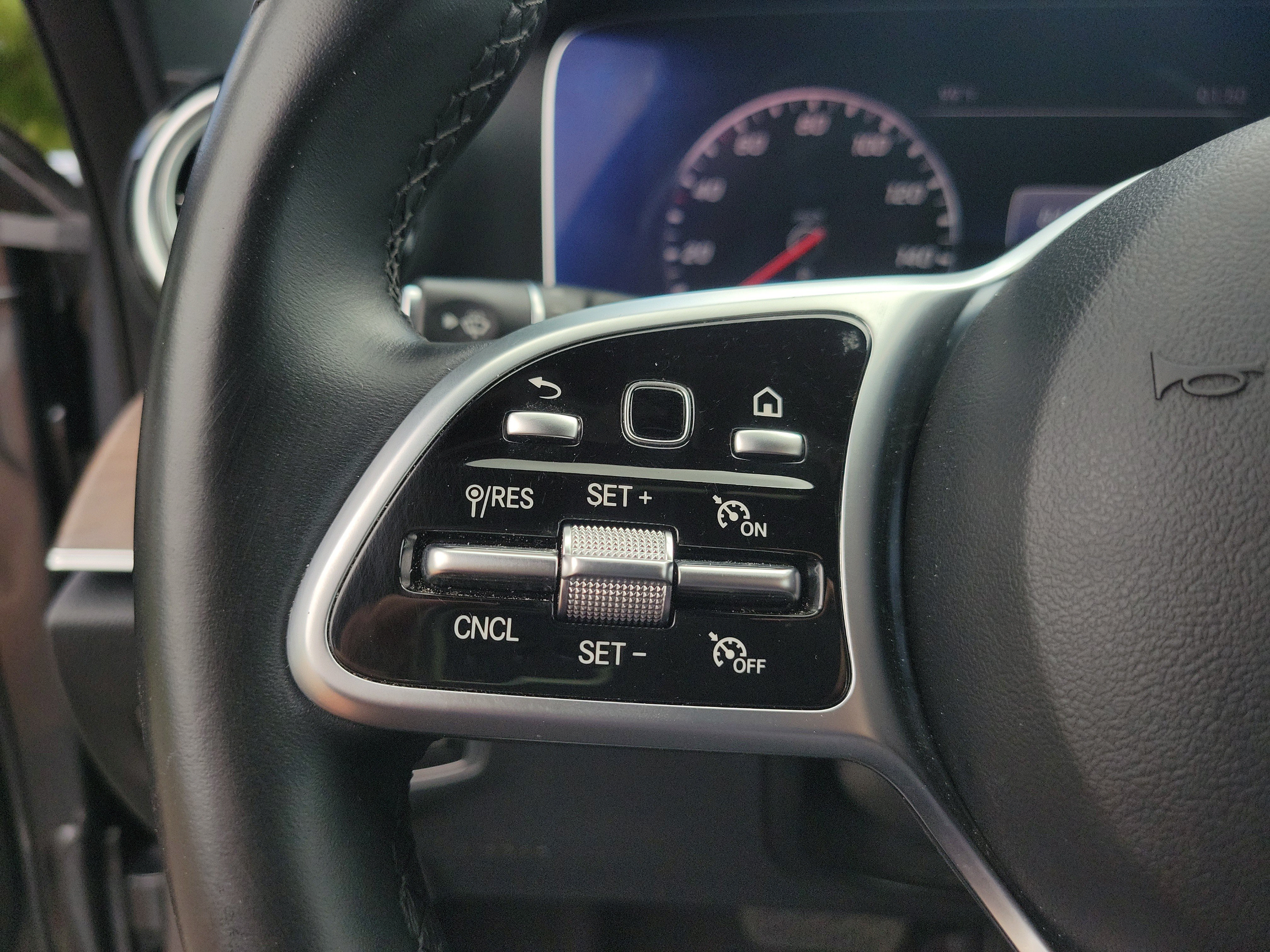 Used 2020 Mercedes-Benz E 350 4MATIC Sedan image 30