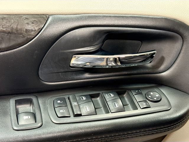 Used 2019 Dodge Grand Caravan SE image 15