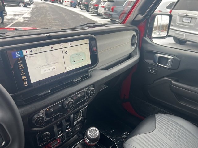 Used 2024 Jeep Wrangler Willys image 17