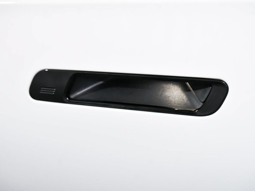 Used 2026 BMW 740i xDrive AWD/4WD image 12