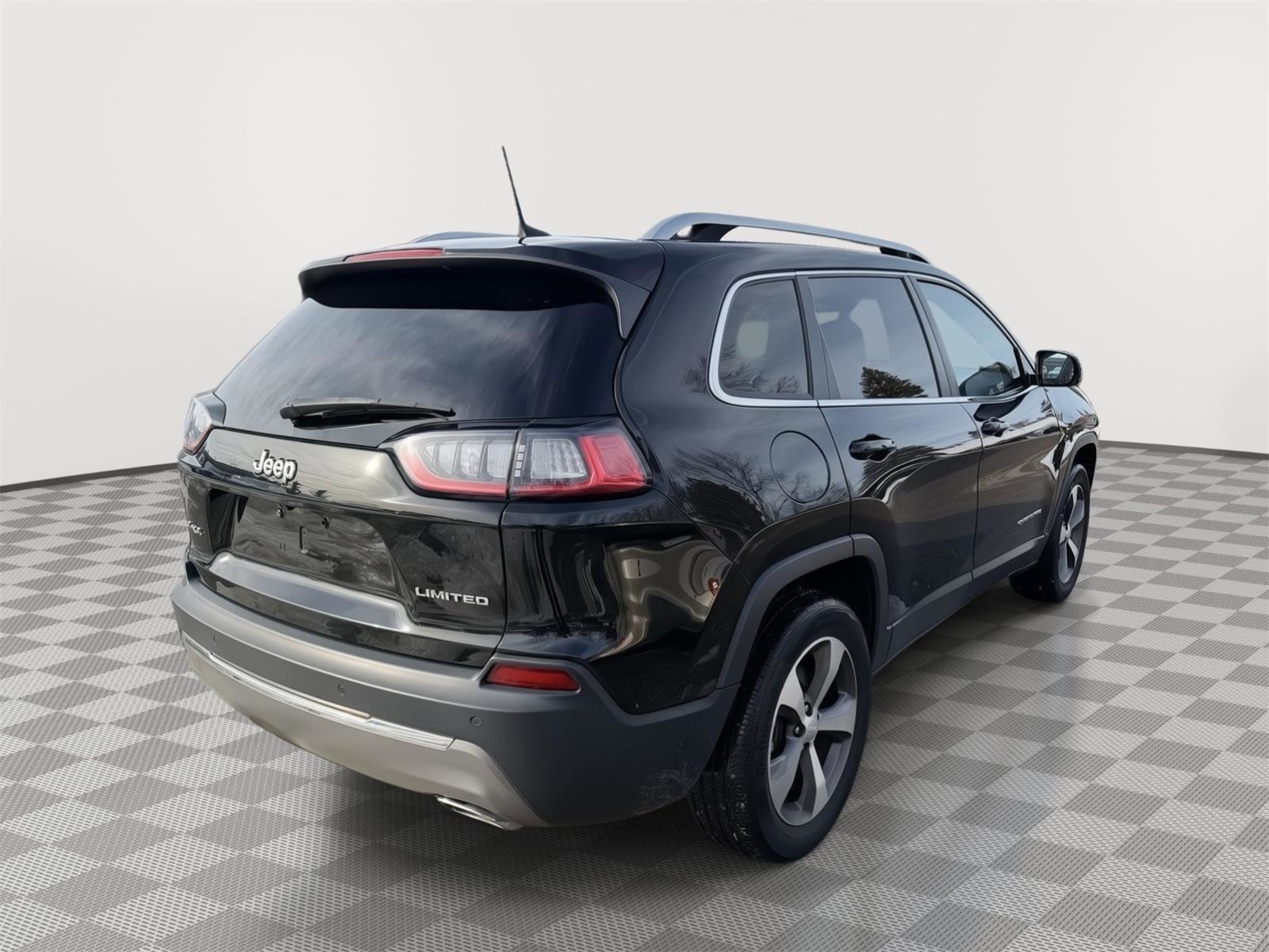 Used 2020 Jeep Cherokee Limited image 8