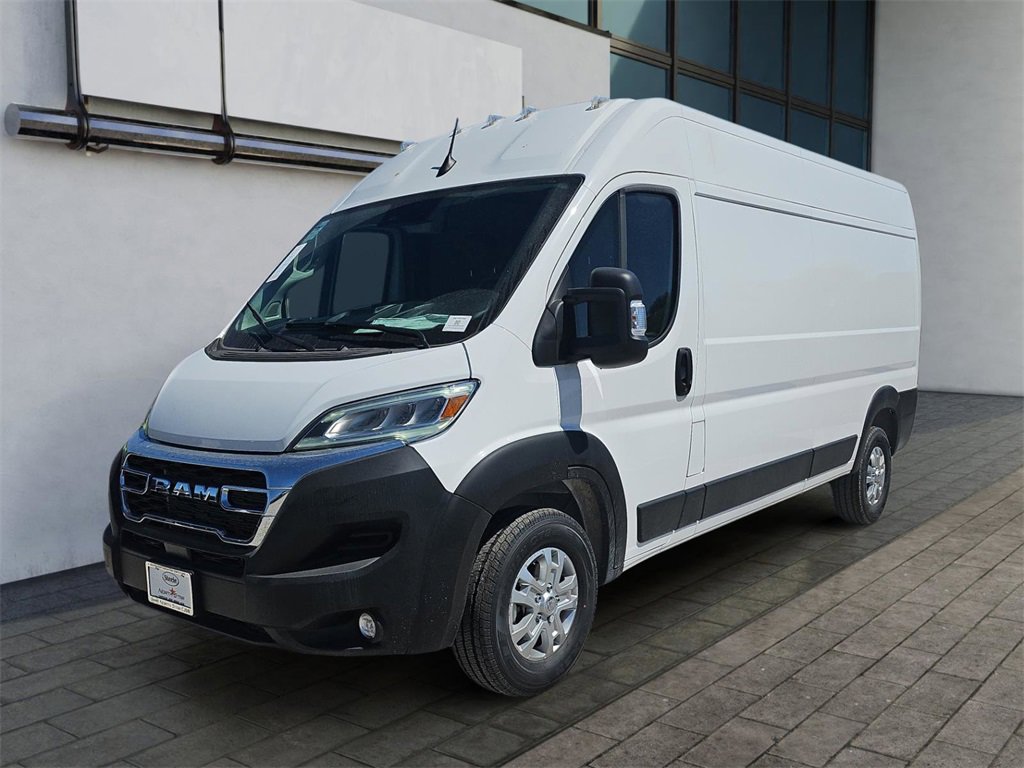 New 2024 RAM ProMaster 2500 w/ Quick Order Package 22G SLT