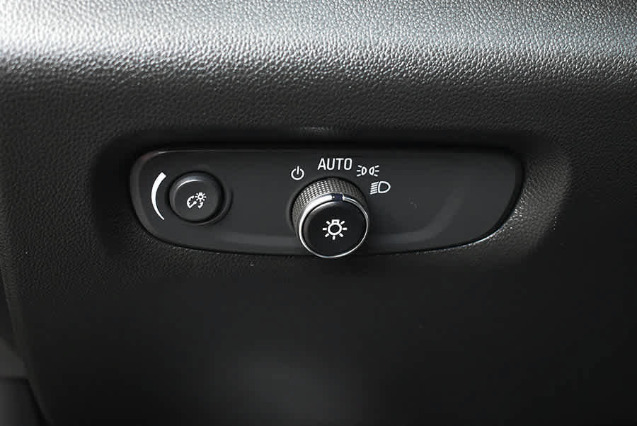Used 2023 Chevrolet Traverse LT AWD/4WD image 24